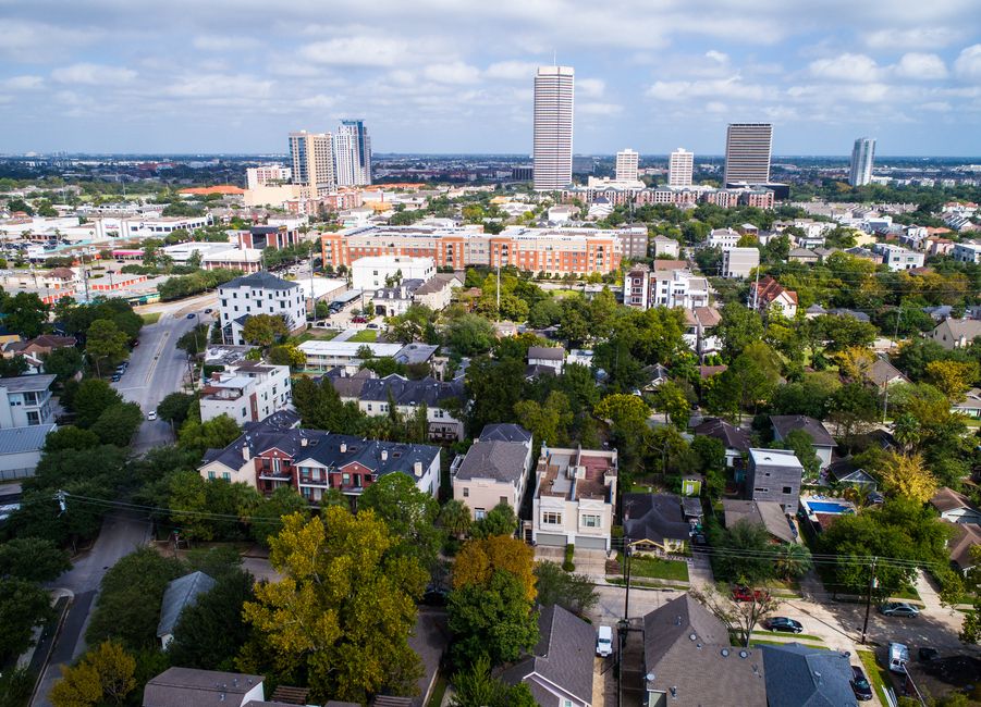 15 Best Hotels near Montrose Houston