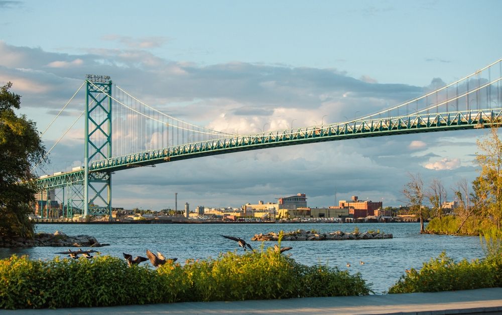 15 Top Hotels in Detroit near Ambassador Bridge