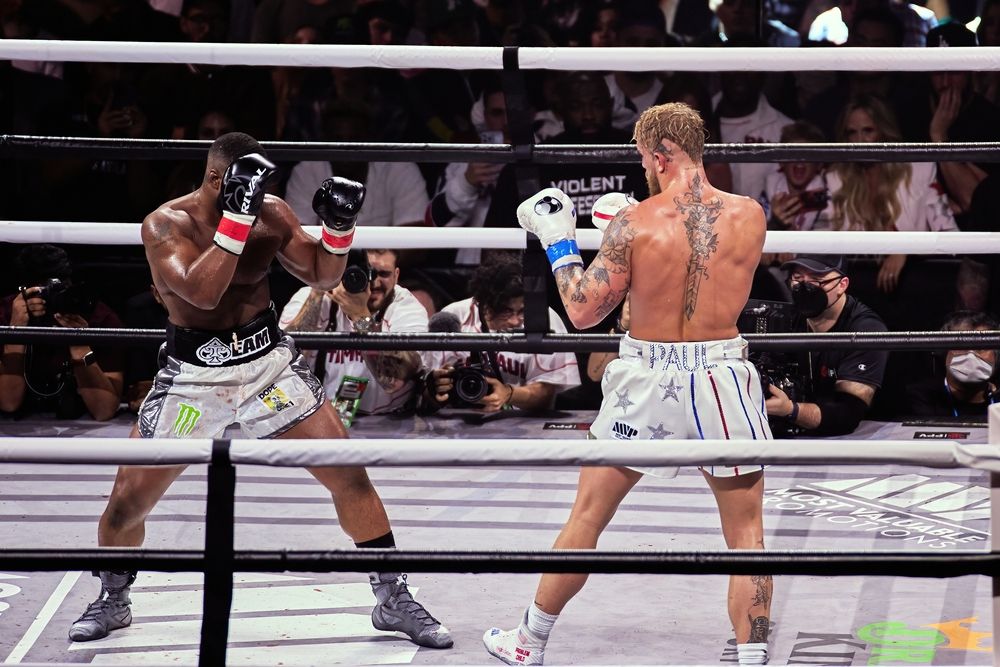 14 Top Hotels in Las Vegas near Boxing Matches