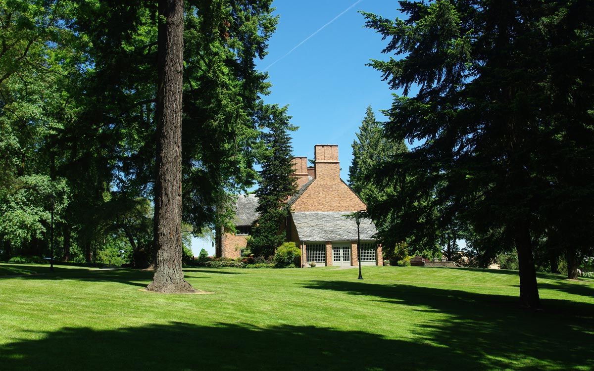 15 Best Hotels in Portland near Lewis and Clark College