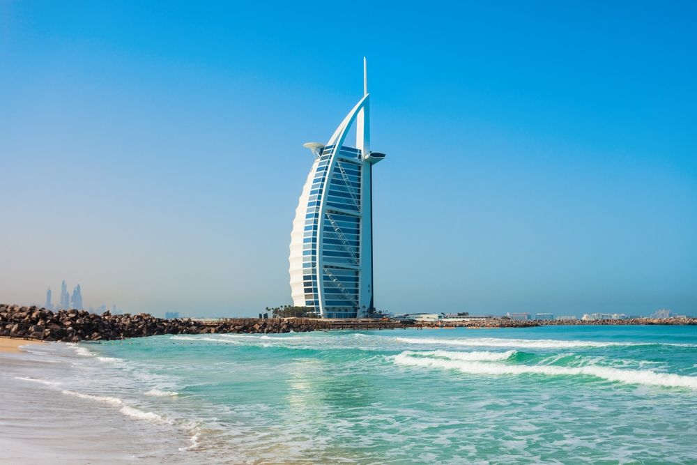 Find the best hotels near your favorite destinations Image