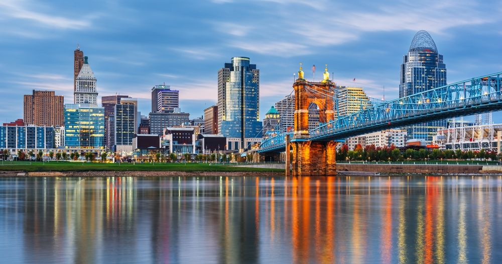 Find the best hotels near your favorite destinations Image