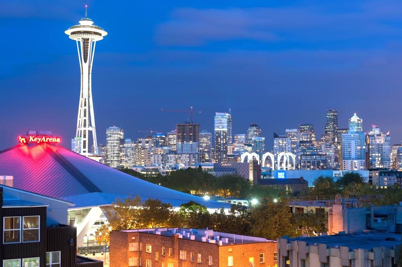 15 Best Hotels near Breaking Benjamin & Three Days Grace Concert Seattle 2025