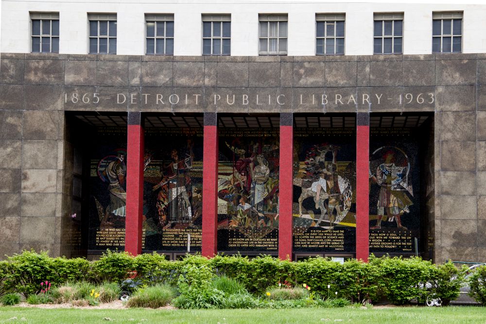 15 Top Hotels near Detroit Public Library