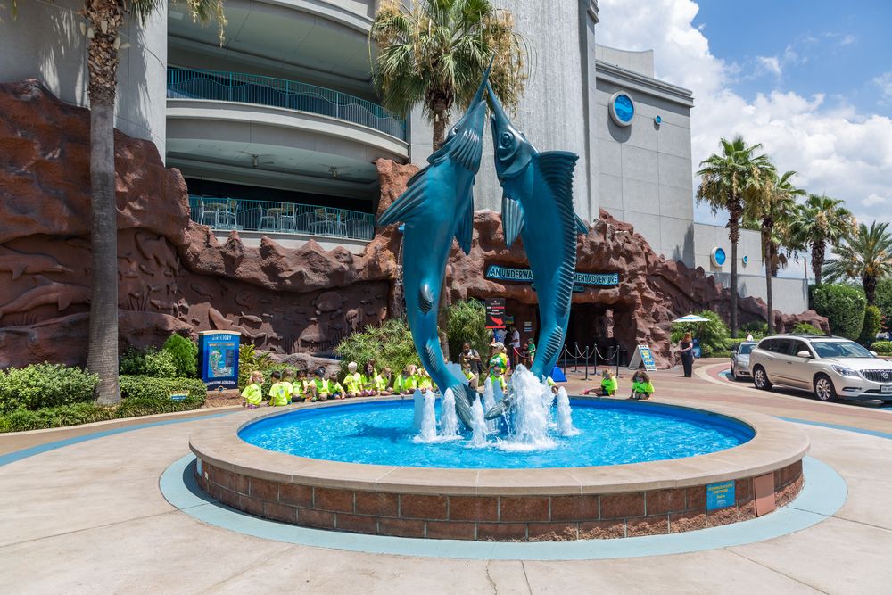 14 Best Hotels near Houston Aquarium