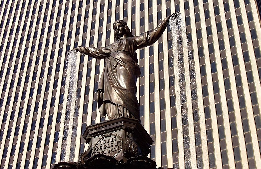 15 Best Hotels in Cincinnati near Fountain Square