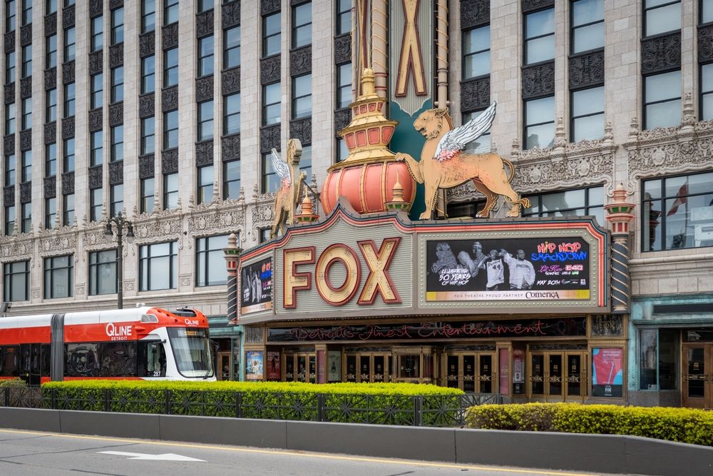 15 Top Hotels in Detroit near Fox Theater