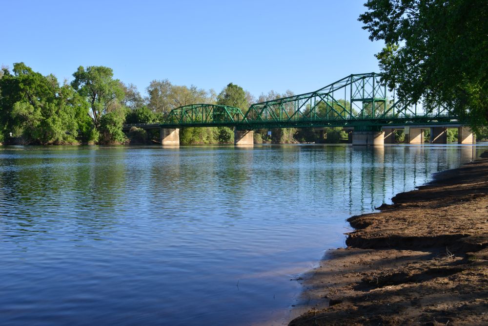 15 Top Hotels in Sacramento near American River