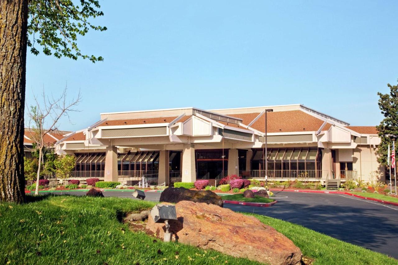14 Top Hotels near DoubleTree Sacramento