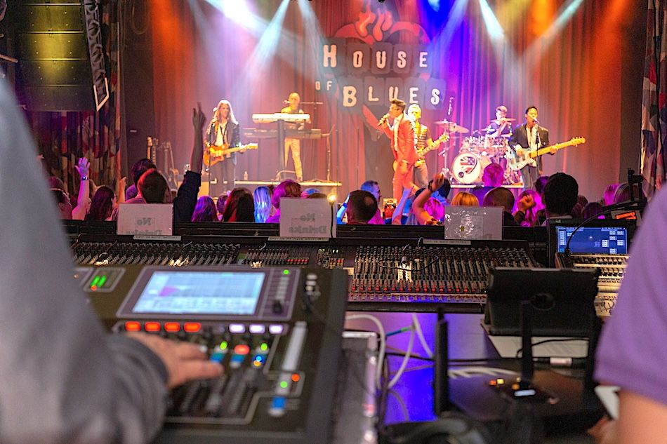 14 Top Hotels in Cleveland near House of Blues