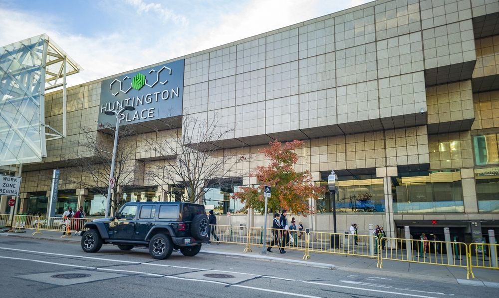 15 Best Hotels in Detroit near Huntington Place