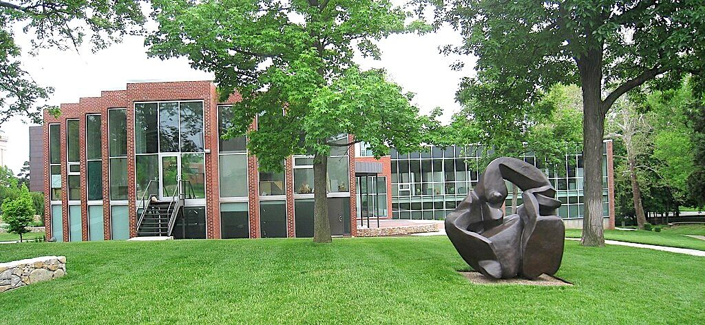15 Top Hotels in Kansas City near Art Institute