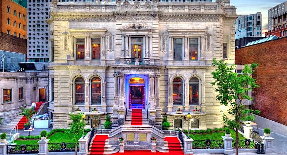 15 Best Hotels in Montreal near Le Mount Stephen