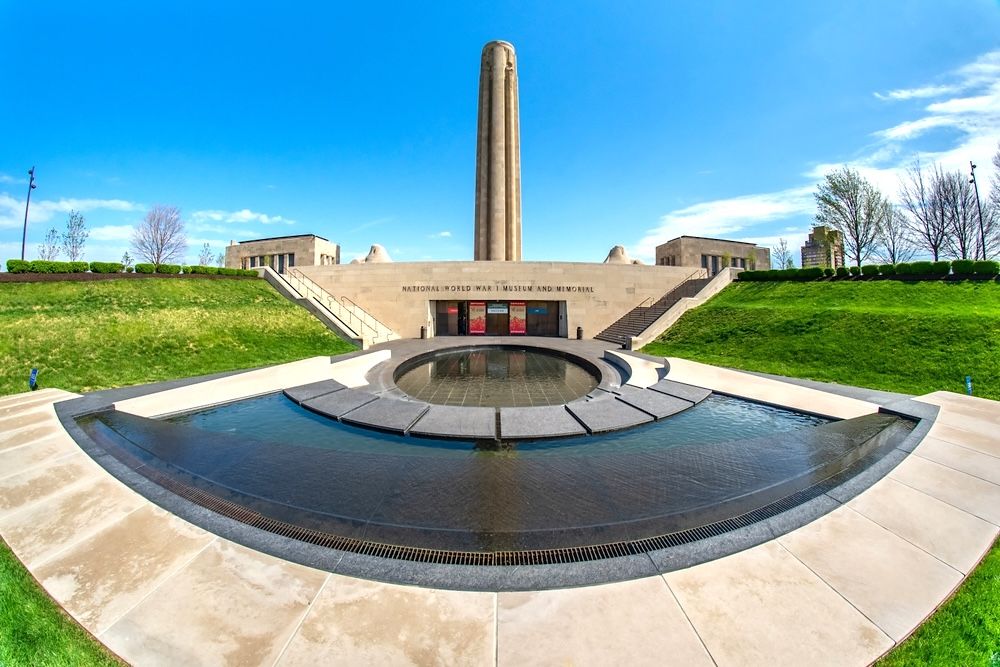 15 Best Hotels in Kansas City near Liberty Memorial