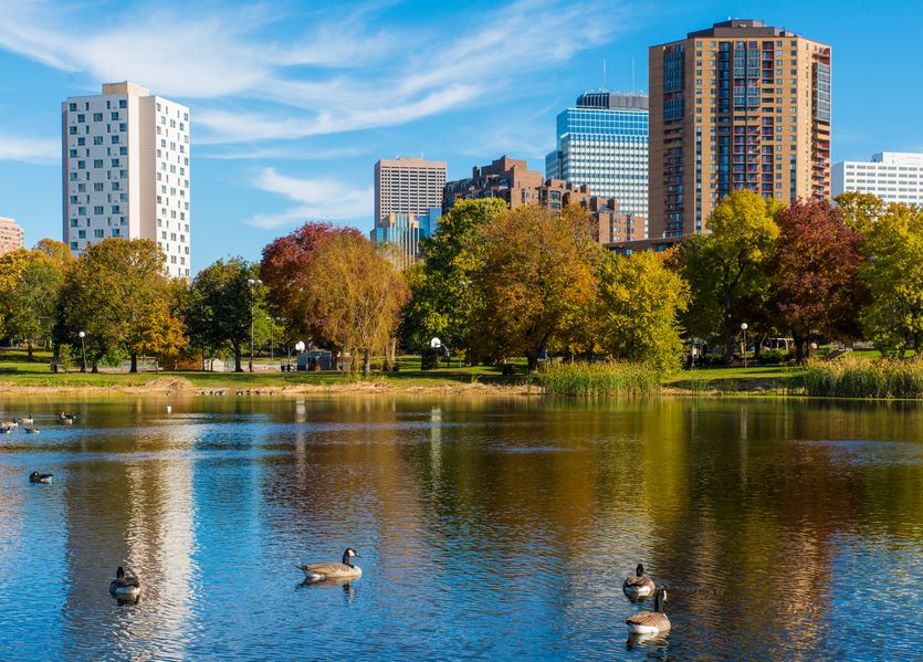 12 Top Hotels in Minneapolis near Loring Park
