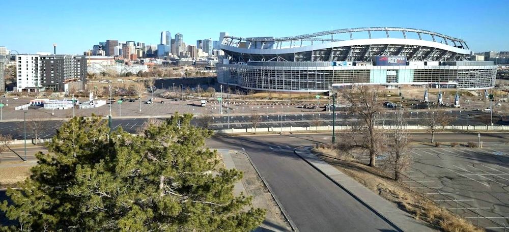 15 Top Hotels near Mile High Stadium Denver with Parking