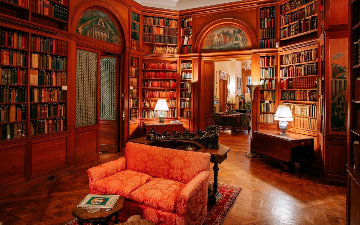 15 Best Hotels in Baltimore near Evergreen Museum