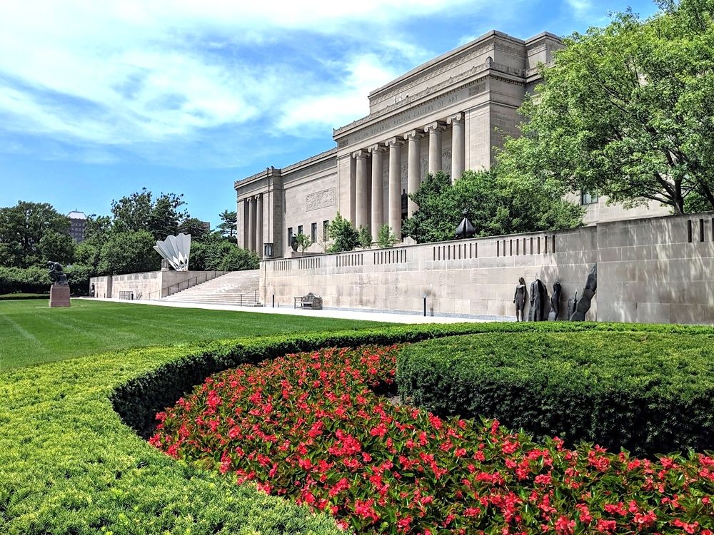 14 Best Hotels in Kansas City near Nelson Atkins Museum