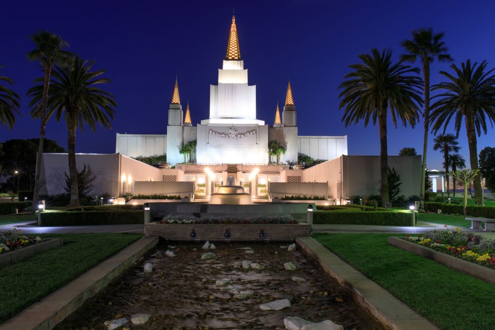 15 Best Hotels near Sacramento LDS Temple