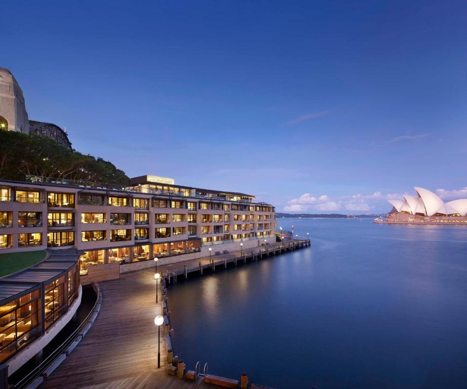 Find the best hotels near your favorite destinations Image