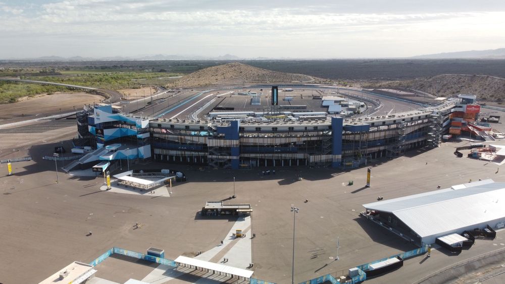 6 Top Hotels near Phoenix Raceway