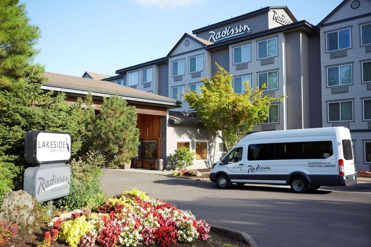 Find the best hotels near your favorite destinations Image