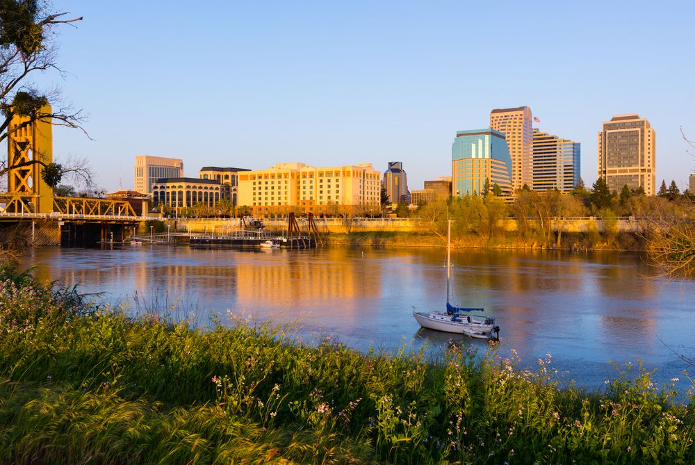 6 Best Hotels near Sacramento River
