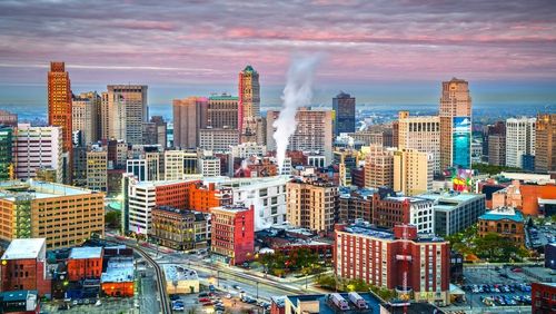 15 Top Hotels near Downtown Detroit