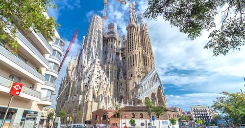5 Best Hotels in Barcelona near Sagrada Familia with View