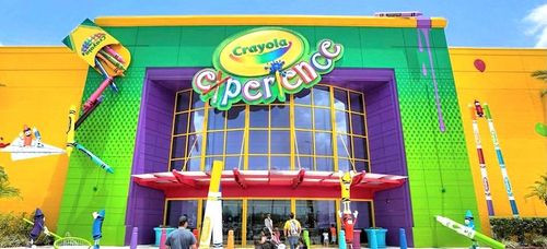 8 Best Hotels in Orlando near Crayola Experience