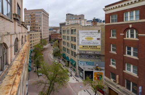 12 Top Hotels in Winnipeg near Exchange District