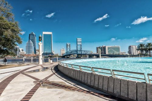 7 Best Hotels in Jacksonville near Friendship Fountain