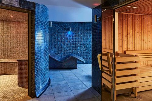 9 Best Hotels in Manchester with Sauna