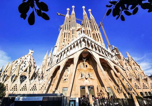 15 Best Hotels in Barcelona near Sagrada Familia with Pool