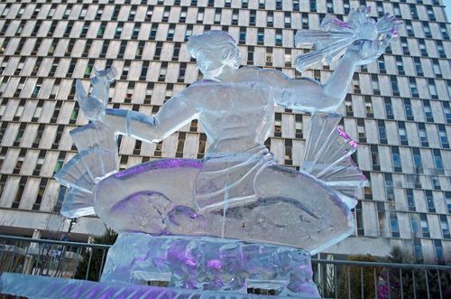 7 Top Hotels in Detroit near Plymouth Ice Festival