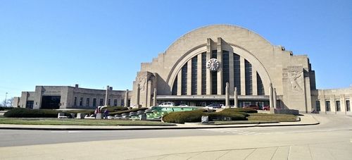 15 Top Hotels in Cincinnati near Train Station