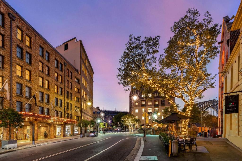 Find the best hotels near your favorite destinations Image