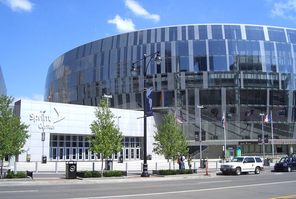 5 Best Hotels in Kansas City near T Mobile Center with Shuttle