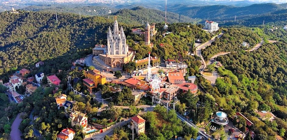 Find the best hotels near your favorite destinations Image