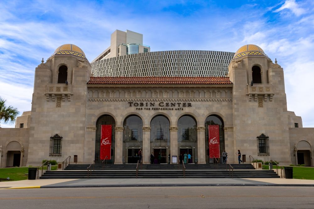 15 Top Hotels in San Antonio near Tobin Center
