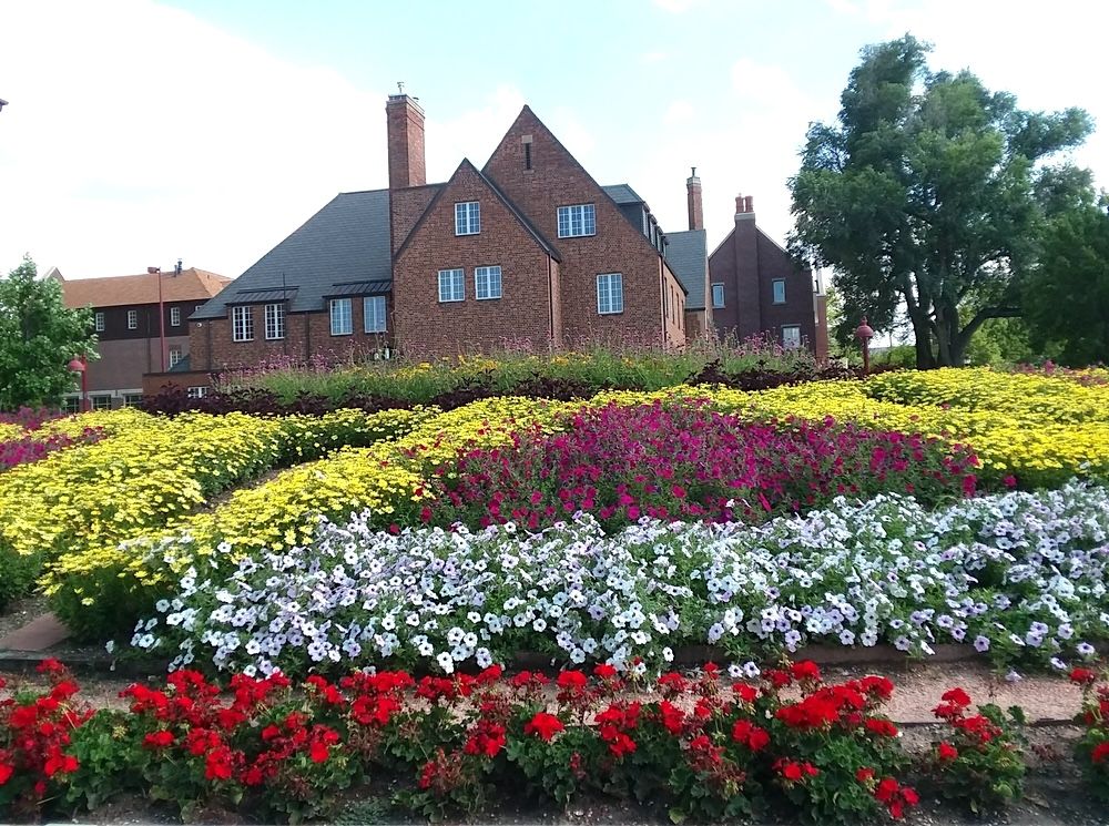 12 Best Hotels near University of Denver