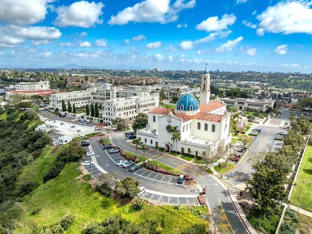 15 Best Hotels near University of San Diego