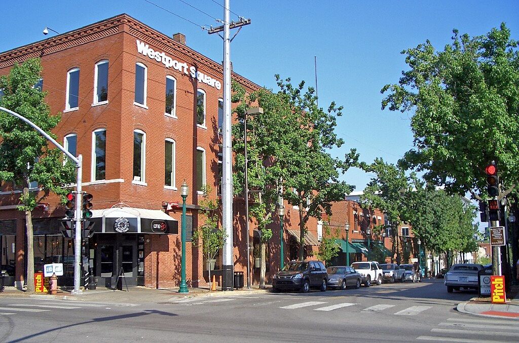 15 Best Hotels in Kansas City near Westport